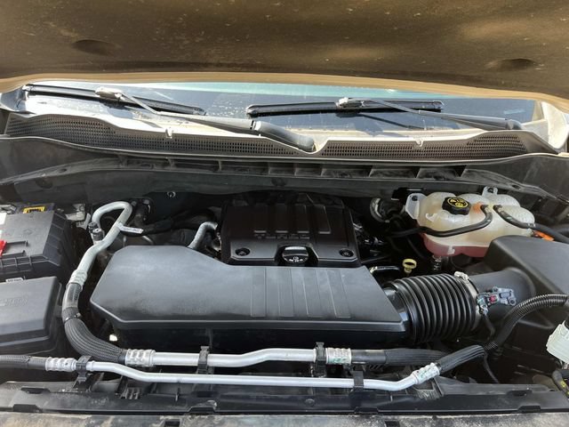 Used 2023 Chevrolet Silverado 1500 LT Trail Boss w/ LPO, Dark Essentials Package AWD/4WD image 3