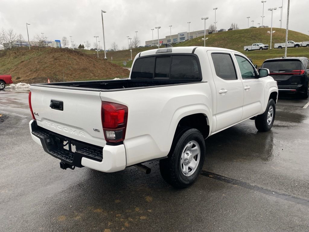 Used 2023 Toyota Tacoma SR image 3