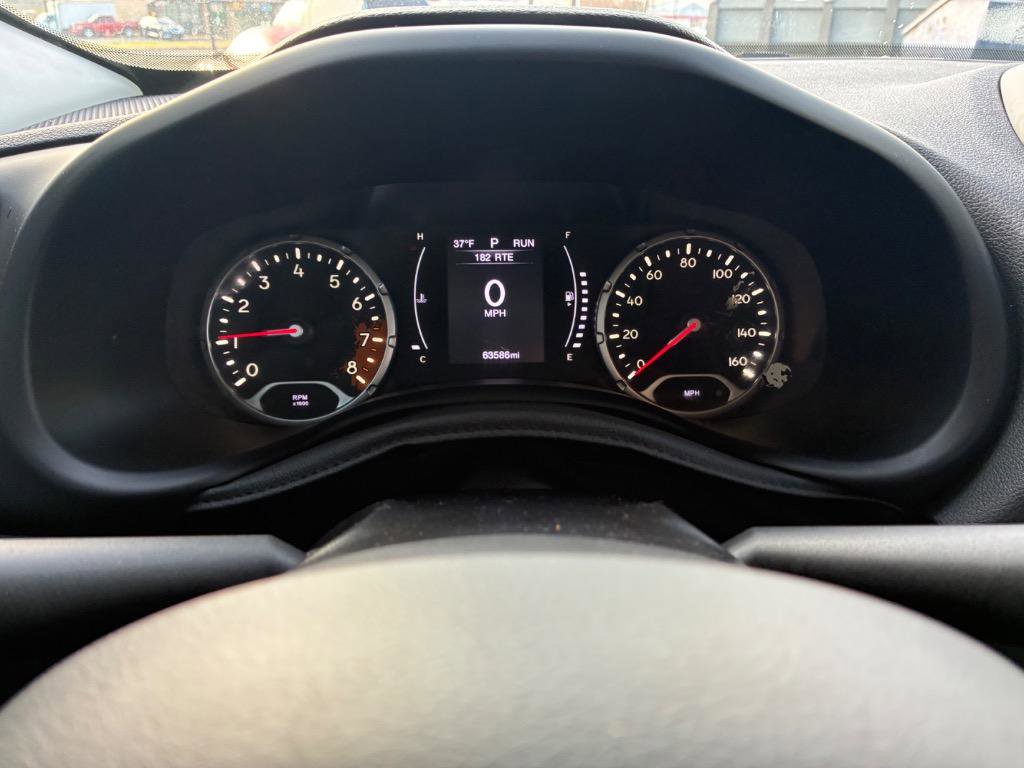Used 2017 Jeep Renegade Sport w/ Power & Air Group image 10