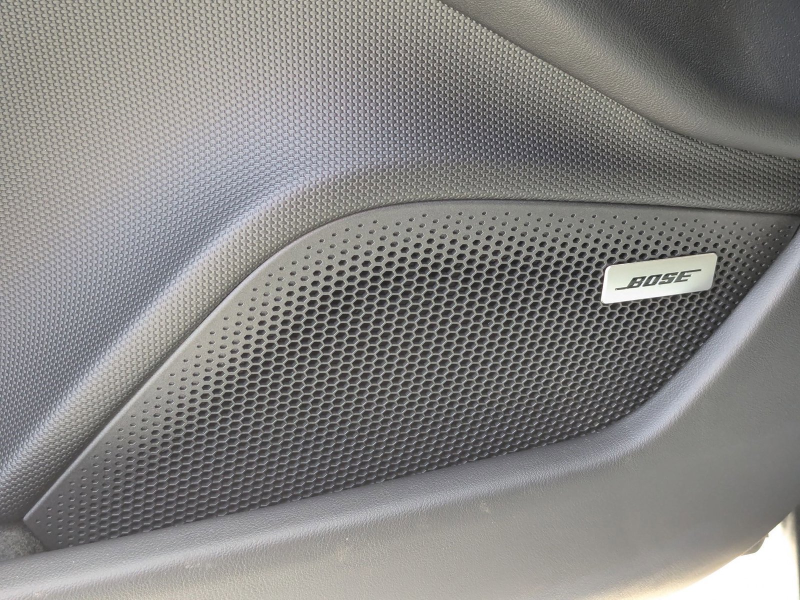New 2025 Porsche Taycan image 16
