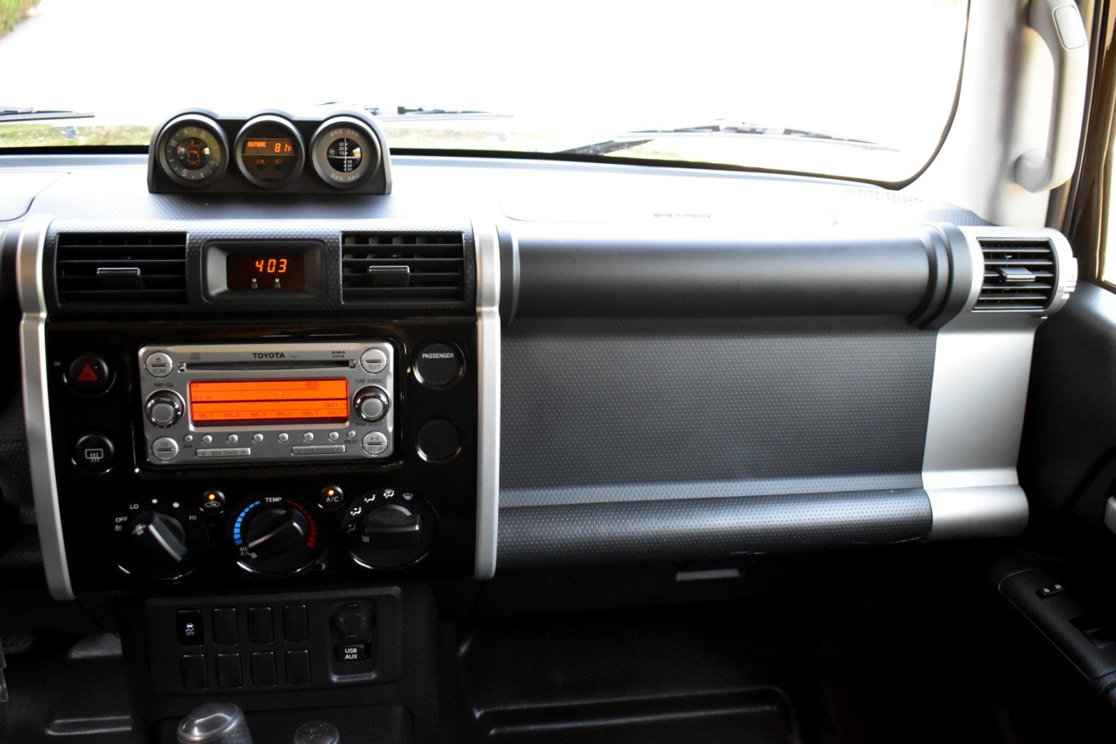 Used 2014 Toyota FJ Cruiser 4WD w/ Convenience Package image 16