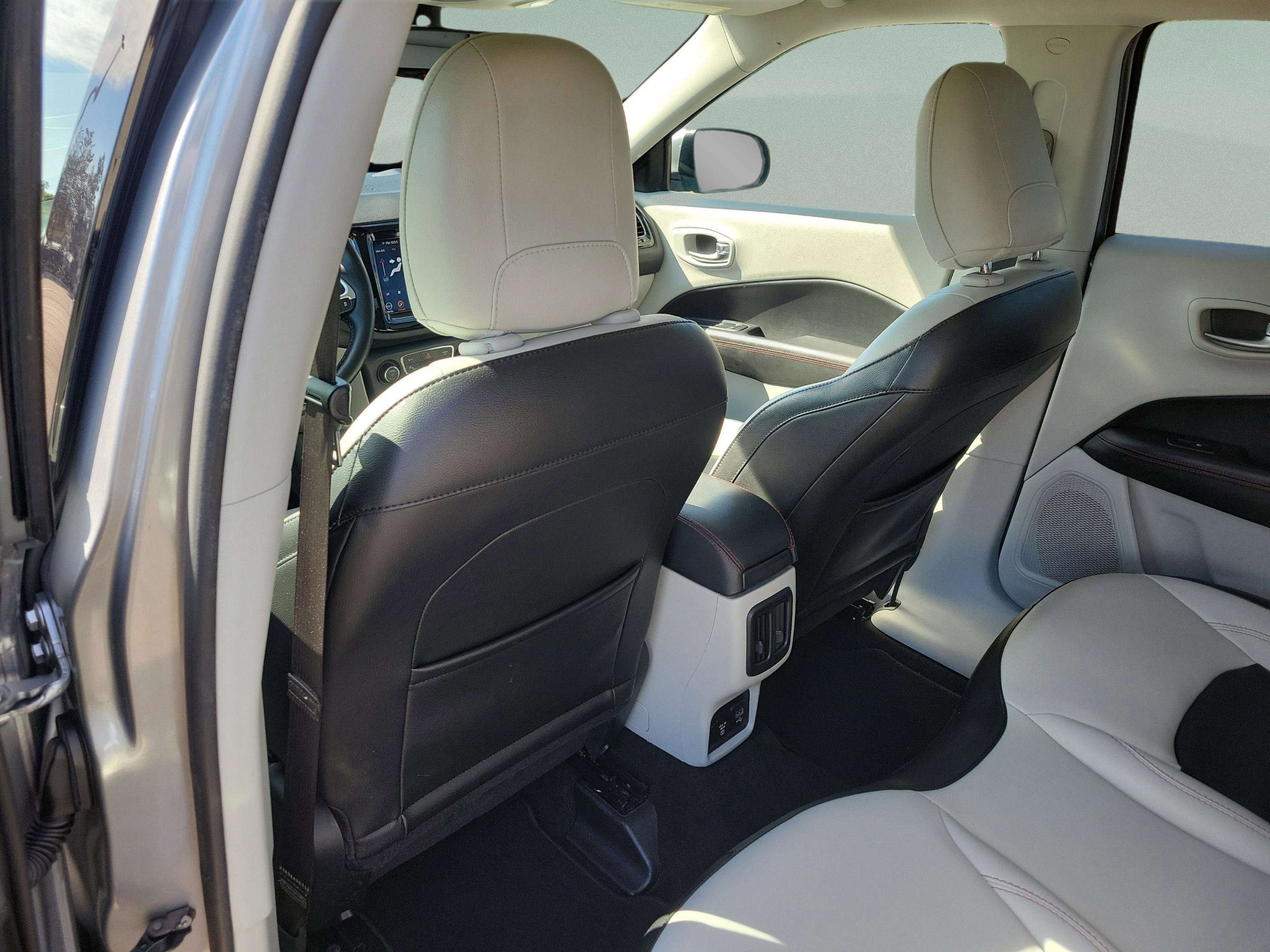 Used 2020 Jeep Compass Limited w/ Advanced Safety Group image 8