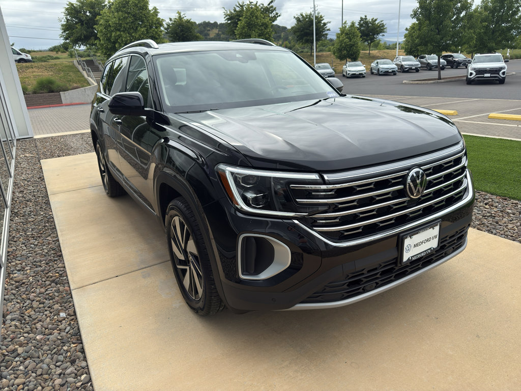 New 2025 Volkswagen Atlas SEL image 3