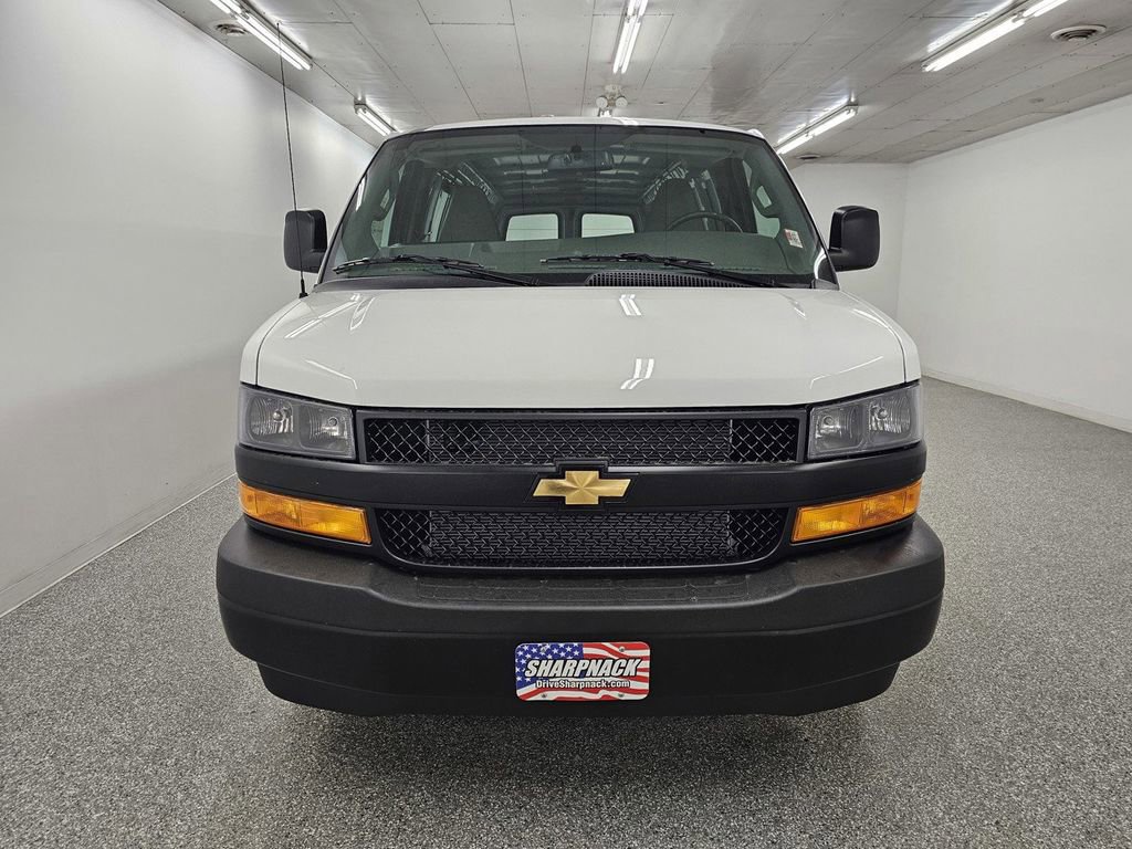 New 2026 Chevrolet Express 2500 Extended RWD image 2