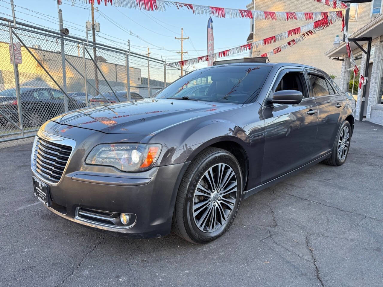 Used 2013 Chrysler 300 S image 2