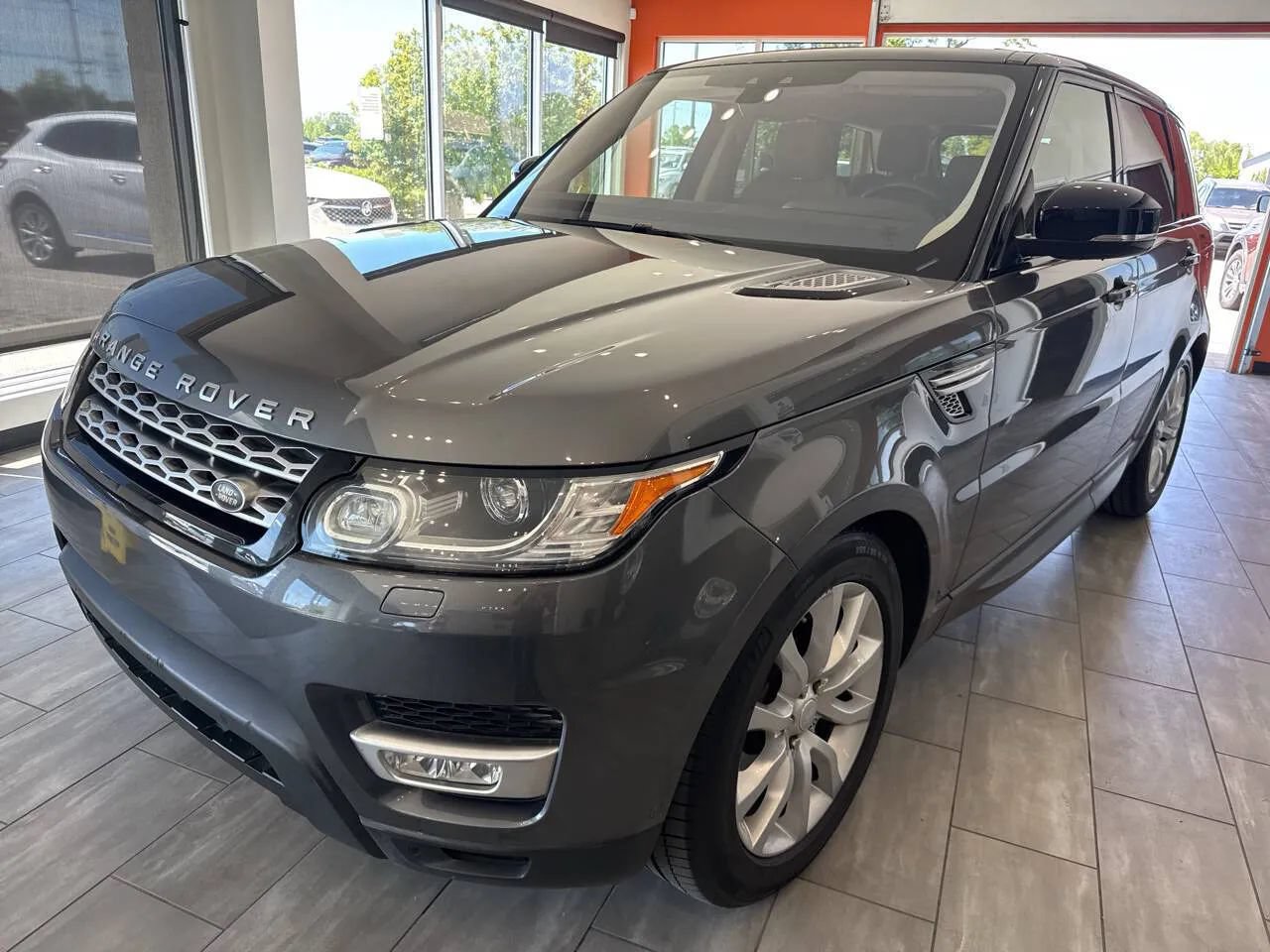 Used 2017 Land Rover Range Rover Sport HSE AWD/4WD image 11