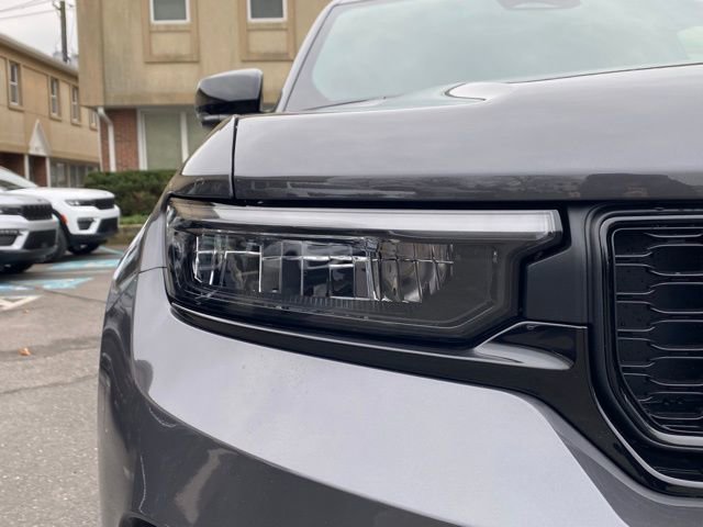 New 2025 Jeep Grand Cherokee Altitude image 11