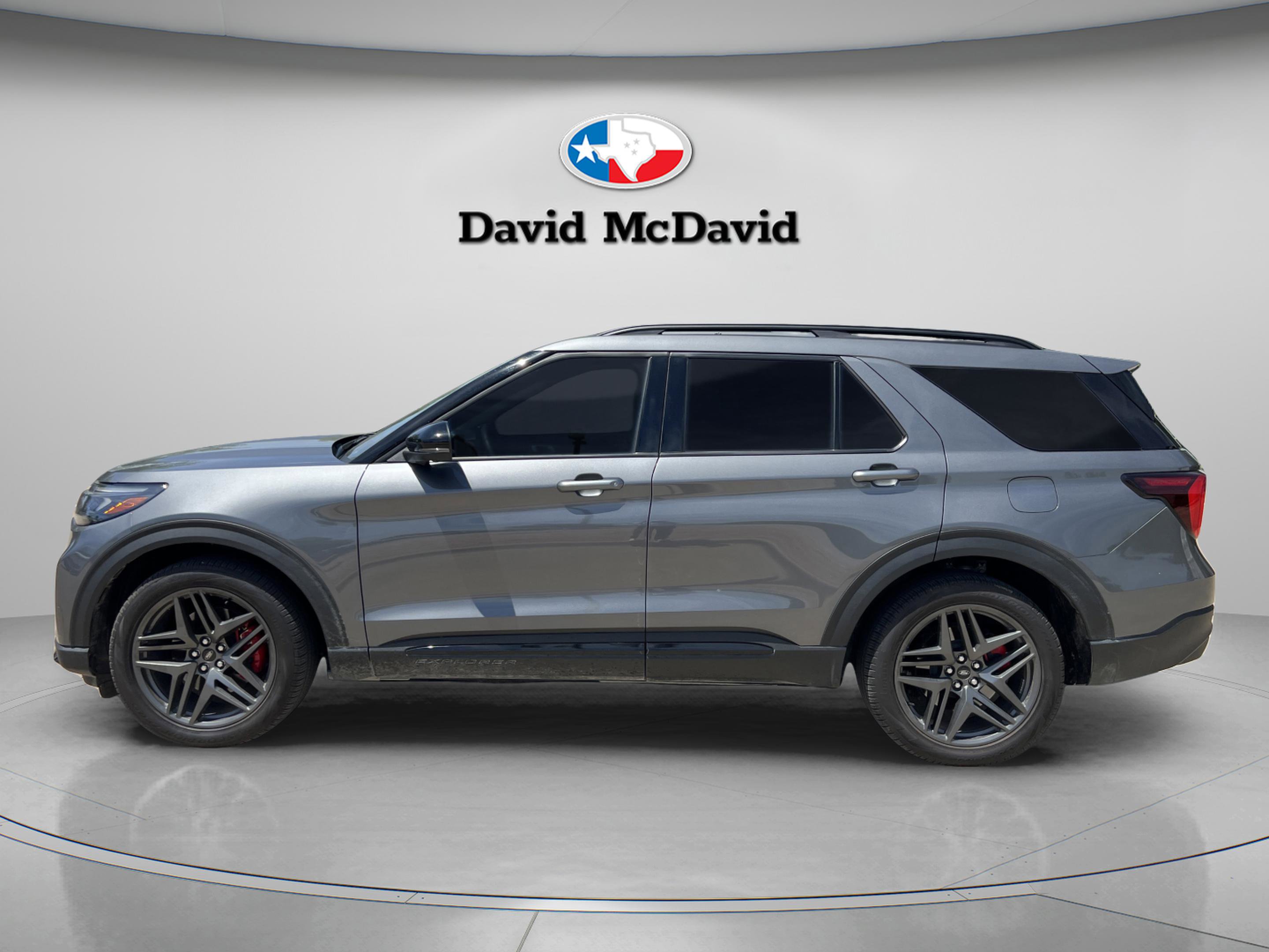 Used 2025 Ford Explorer ST w/ Sun And Sound Package AWD/4WD image 5