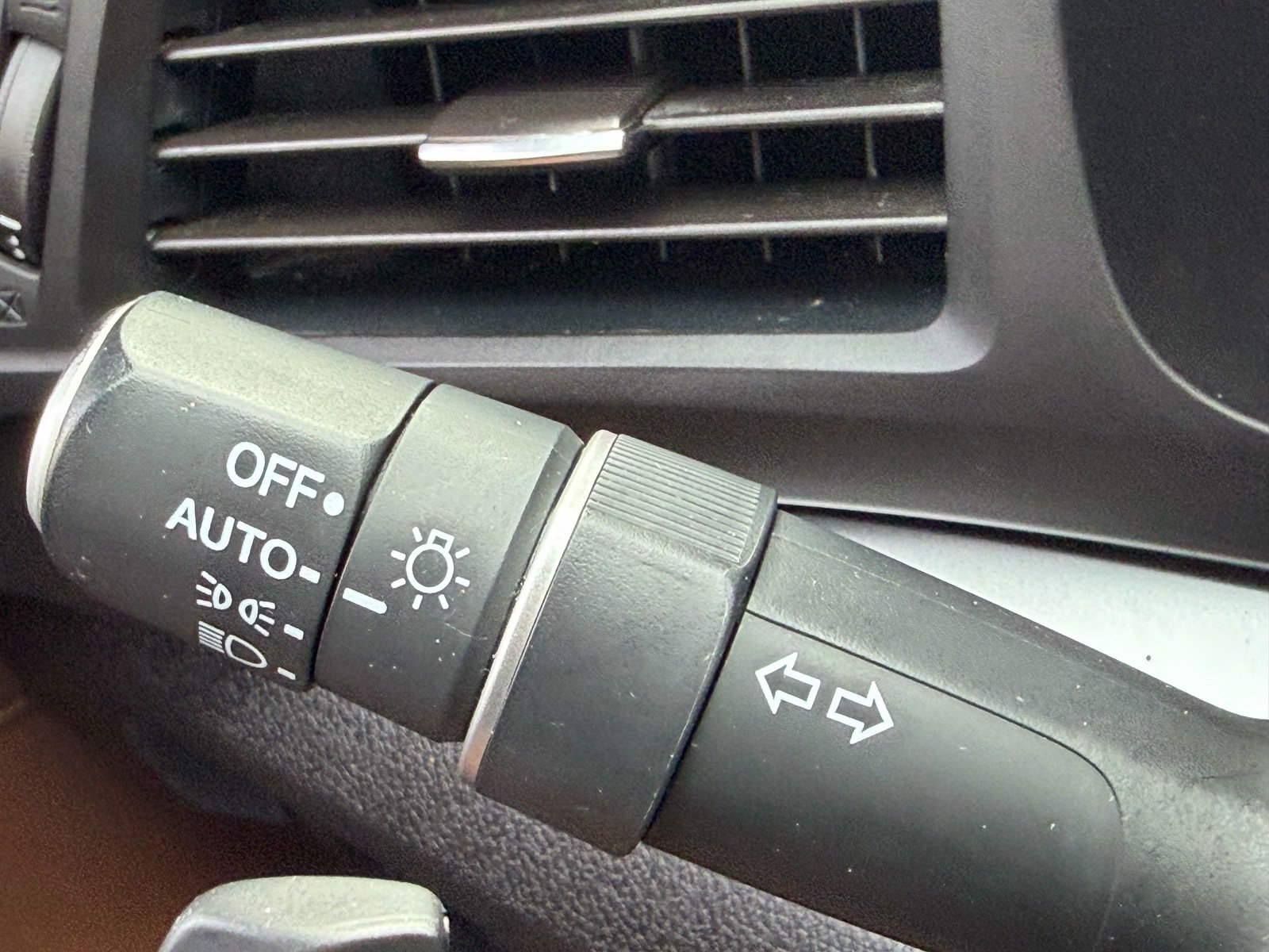 Used 2020 Acura ILX FWD image 30
