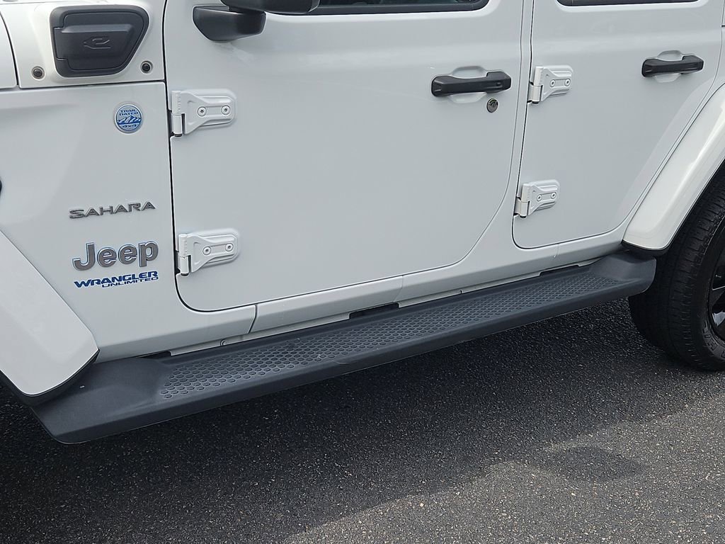 Used 2021 Jeep Wrangler Unlimited Sahara w/ Cold Weather Group image 16