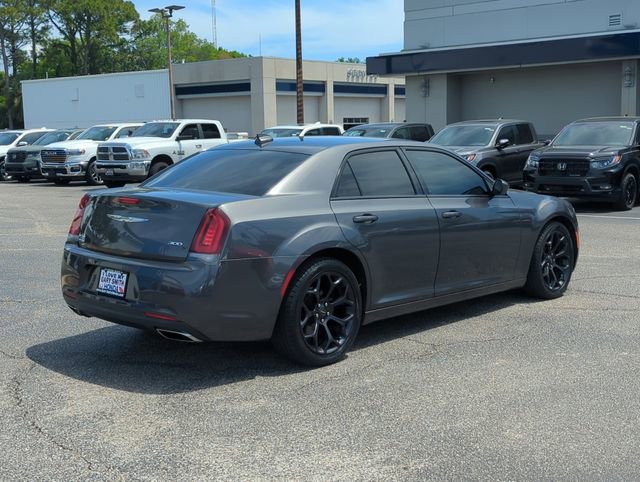 Used 2019 Chrysler 300 S RWD image 4