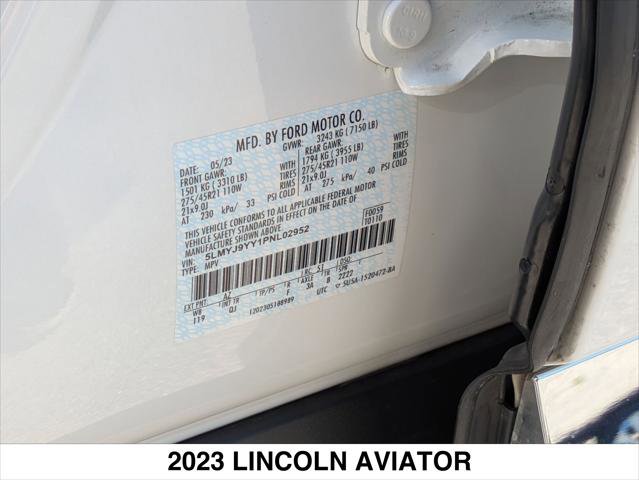 Certified 2023 Lincoln Aviator Black Label Grand Touring w/ Class IV Trailer Tow Package AWD/4WD image 27