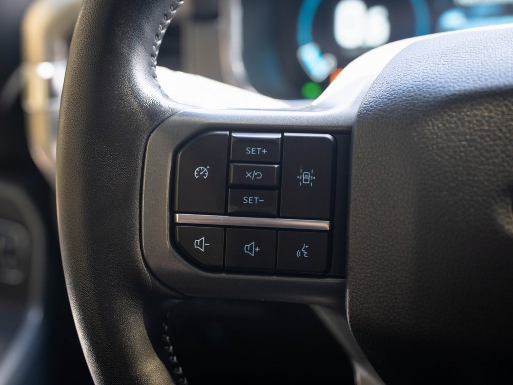 Used 2022 Ford F150 Lariat w/ Trailer Tow Package image 22