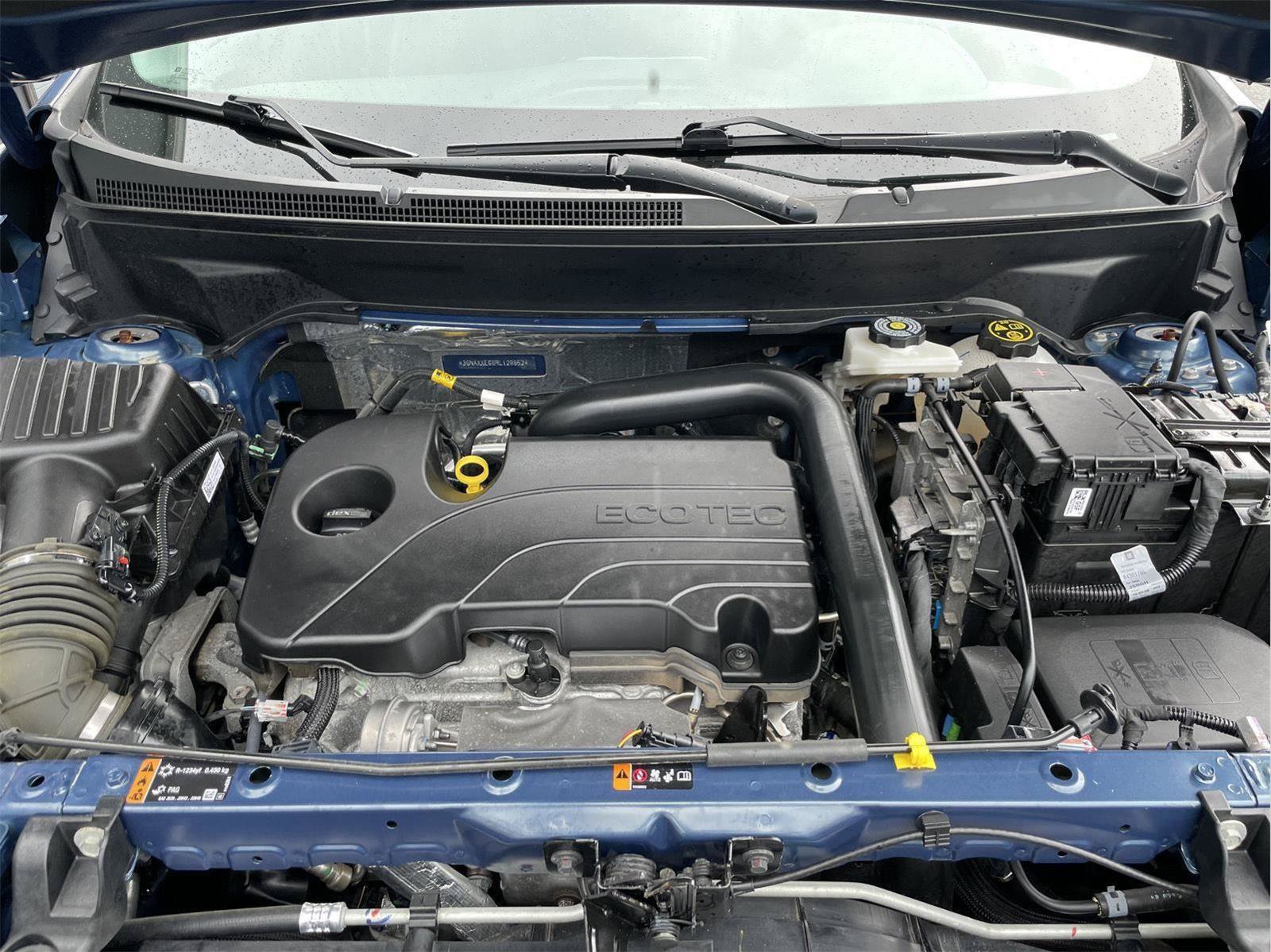 Used 2024 Chevrolet Equinox Premier w/ LPO, Floor Liner Package AWD/4WD image 11