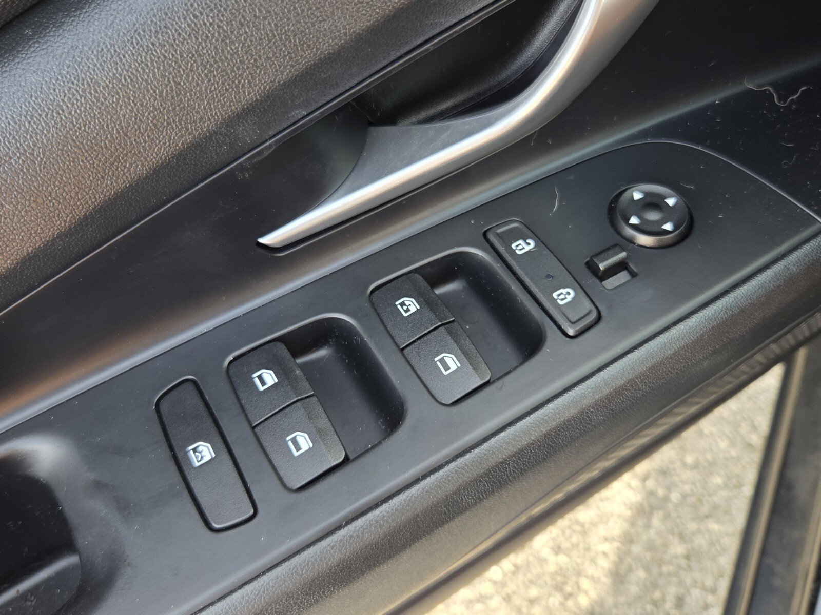Used 2021 Hyundai Elantra SEL FWD image 28