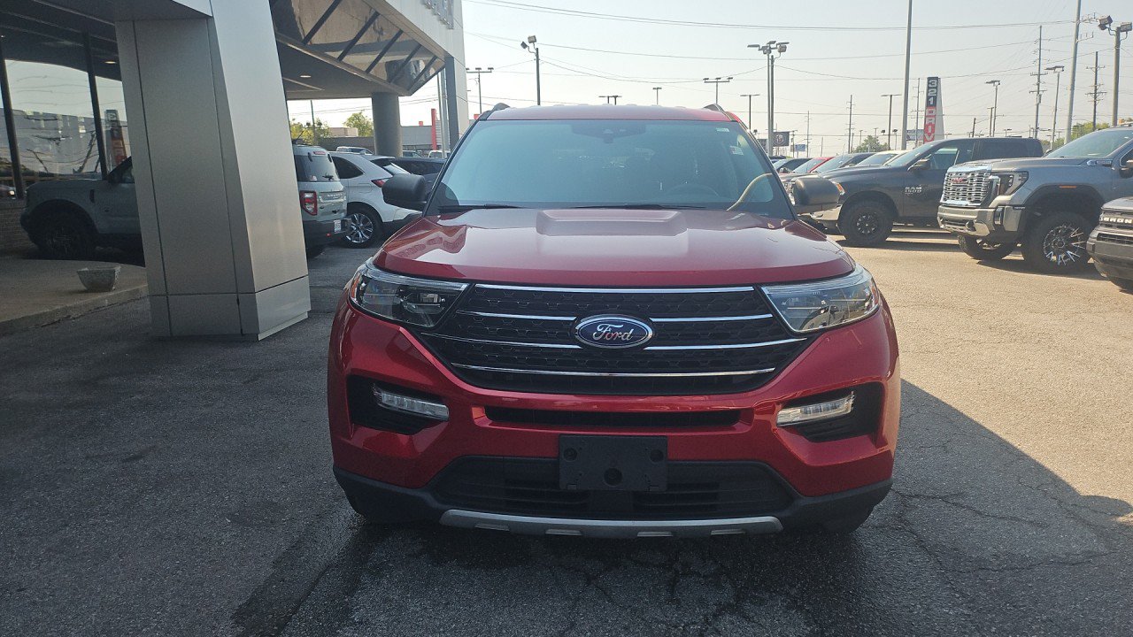 Used 2021 Ford Explorer XLT w/ Equipment Group 202A RWD image 7