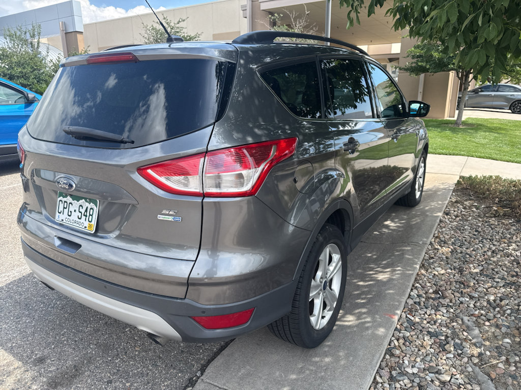 Used 2014 Ford Escape SE w/ Equipment Group 201A AWD/4WD image 2