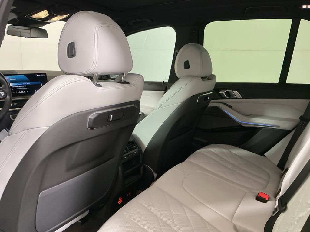 Certified 2025 BMW X5 xDrive50e AWD/4WD image 26