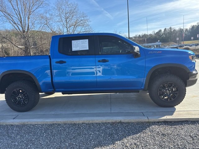 Used 2025 Chevrolet Silverado 1500 ZR2 w/ Technology Package image 3