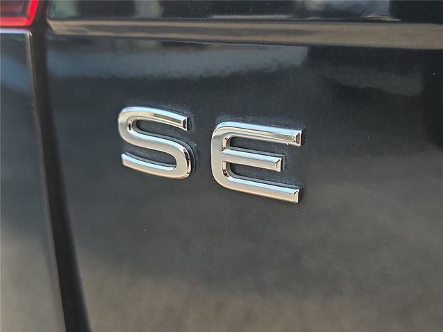 Used 2024 Volkswagen Tiguan SE image 5