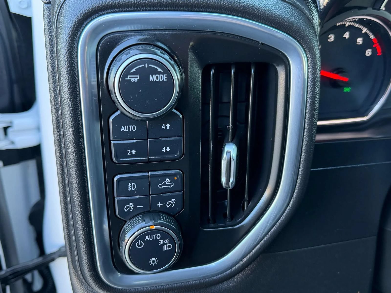 Used 2021 Chevrolet Silverado 1500 RST w/ All Star Edition Plus AWD/4WD image 8