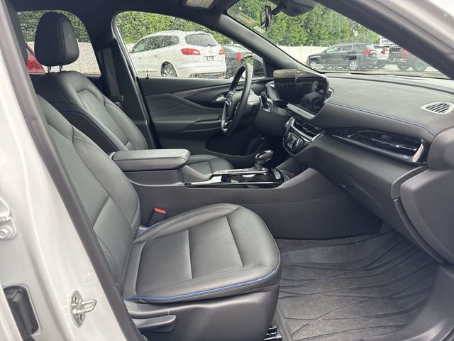 Used 2024 Buick Envista Sport Touring w/ Convenience I Package FWD image 26