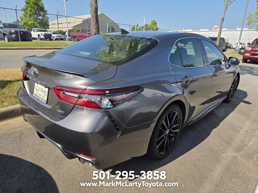 Used 2023 Toyota Camry XSE FWD image 4