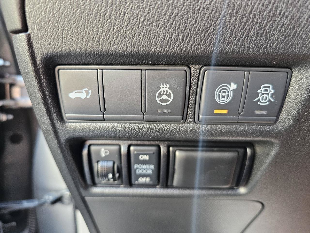 Used 2019 Nissan Armada Platinum w/ Captain's Chairs Package AWD/4WD image 25