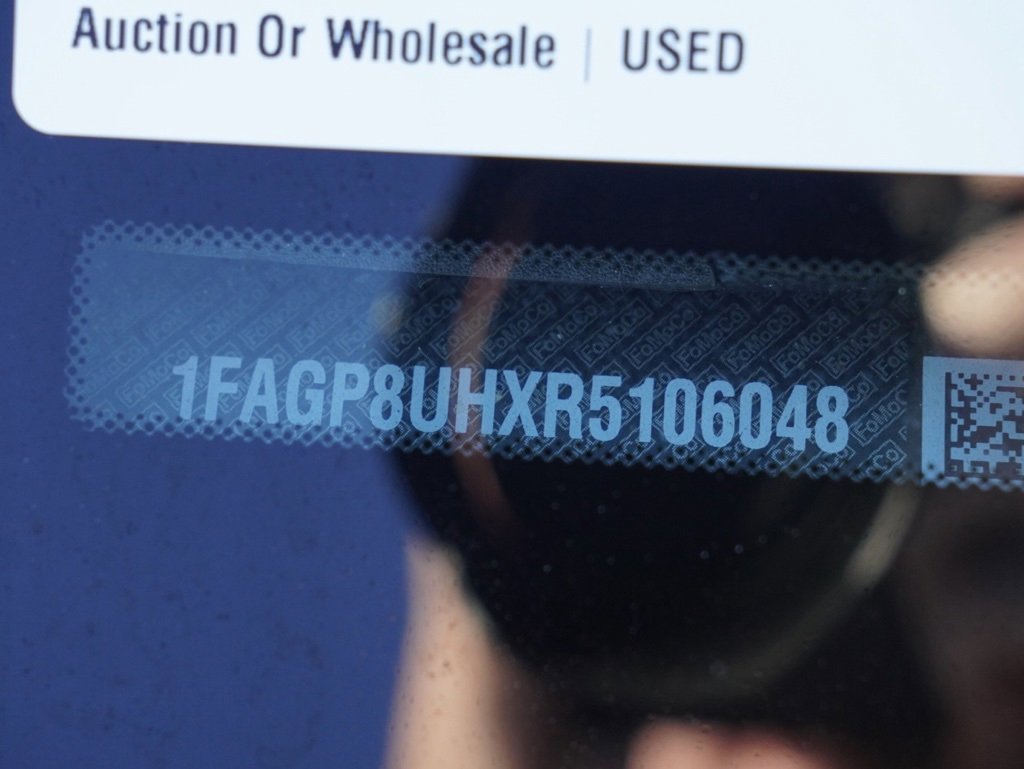 Used 2024 Ford Mustang Convertible image 24