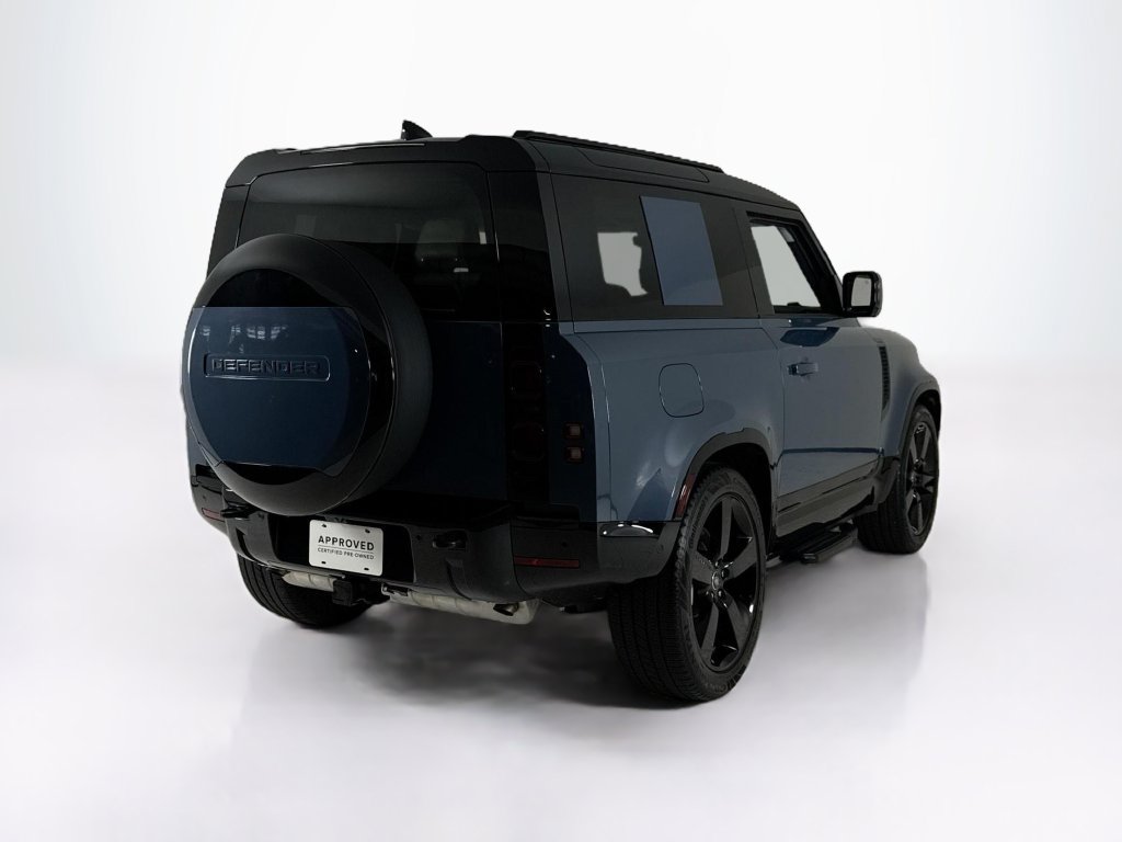 Used 2025 Land Rover Defender 90 X-Dynamic SE AWD/4WD image 5