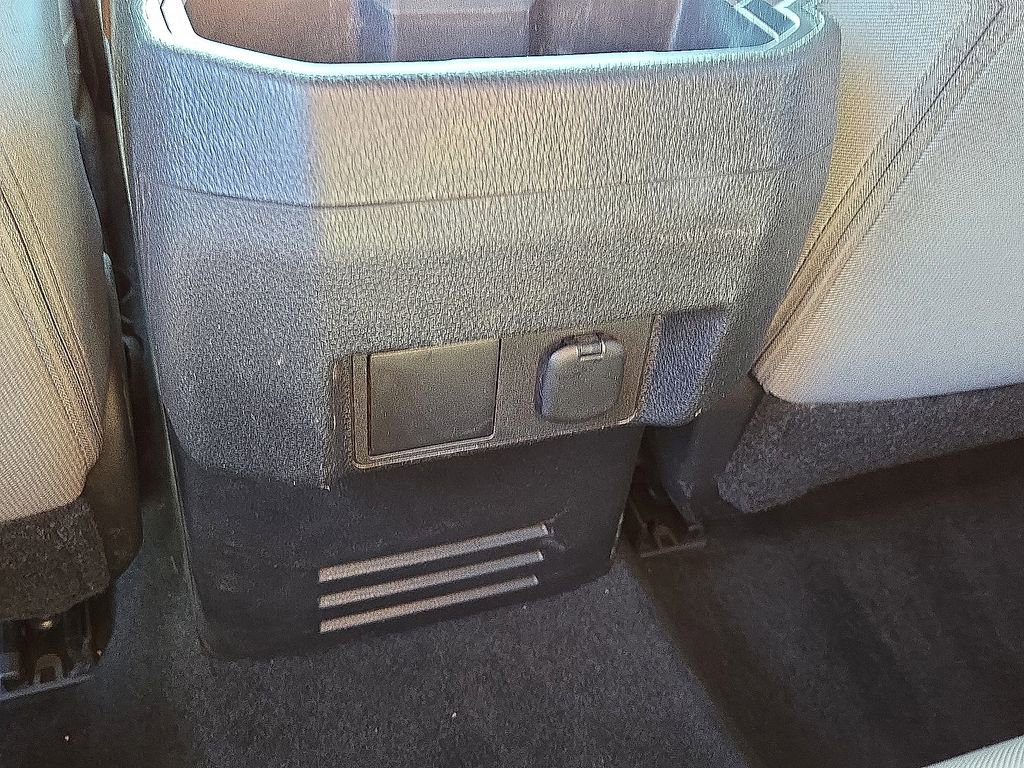 Used 2025 Toyota Tacoma SR5 image 16