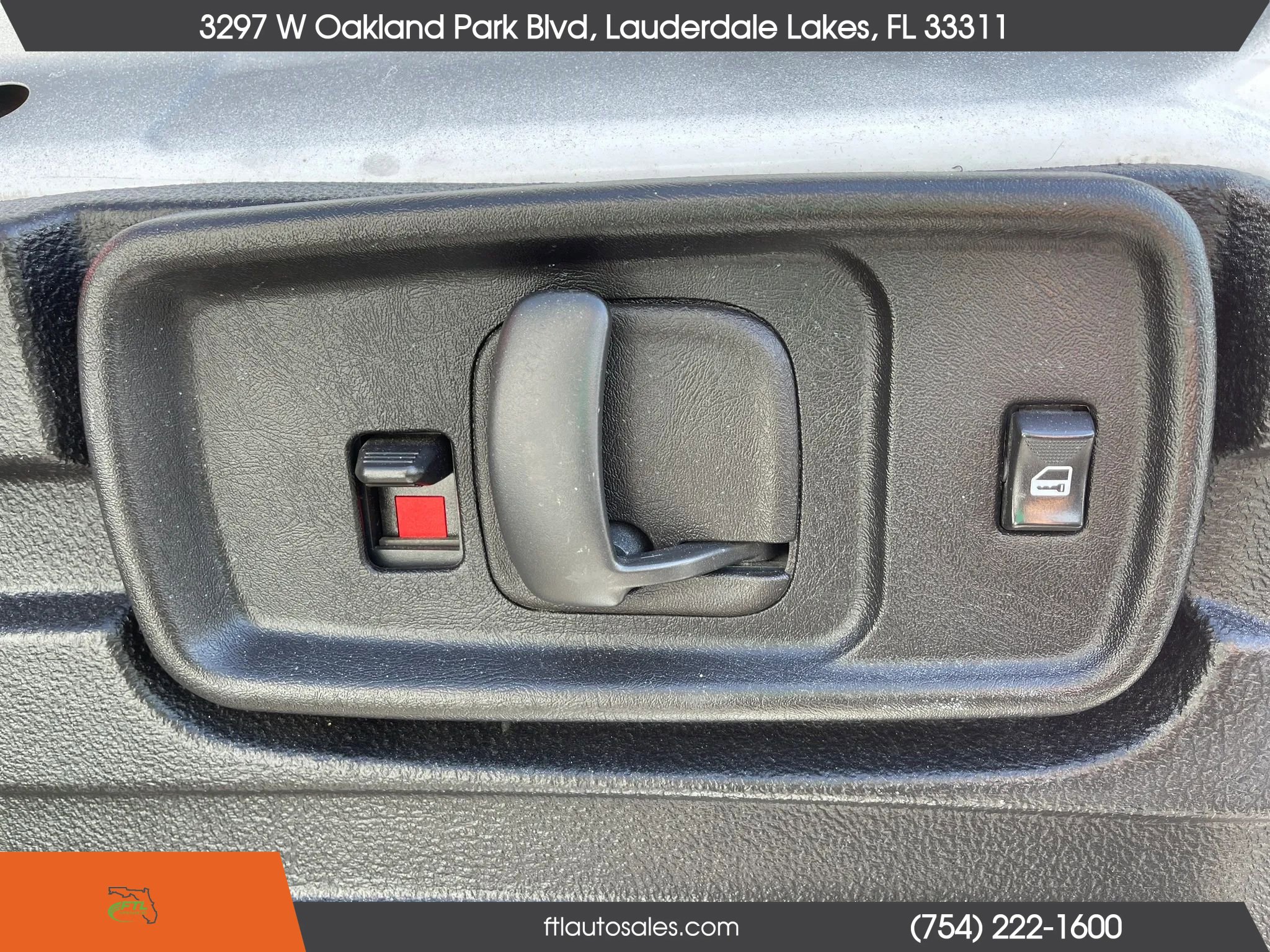 Used 2017 GMC Savana 3500 Extended image 43