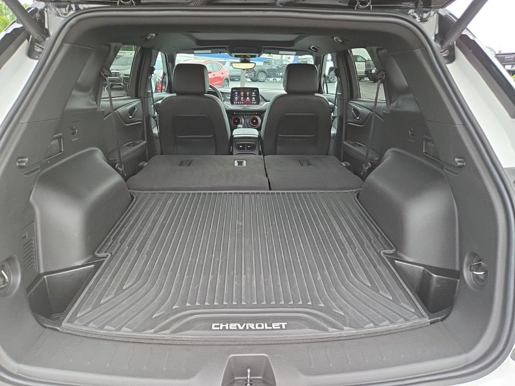 Certified 2023 Chevrolet Blazer RS w/ Driver Confidence II Package AWD/4WD image 11