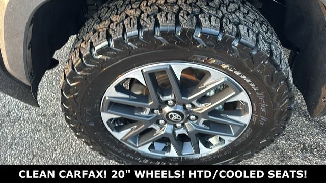 Used 2025 Toyota Tundra Limited image 32