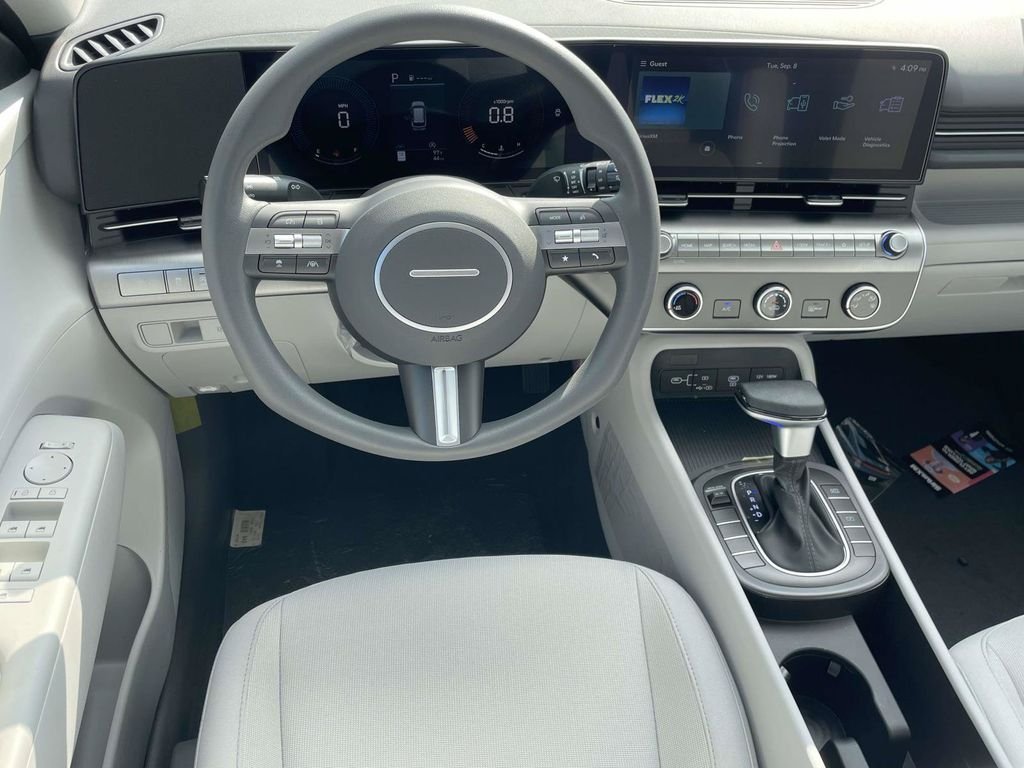 New 2026 Hyundai Kona SE FWD image 10