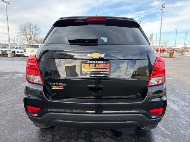 Used 2022 Chevrolet Trax LS w/ Tint and Cruise Package image 6