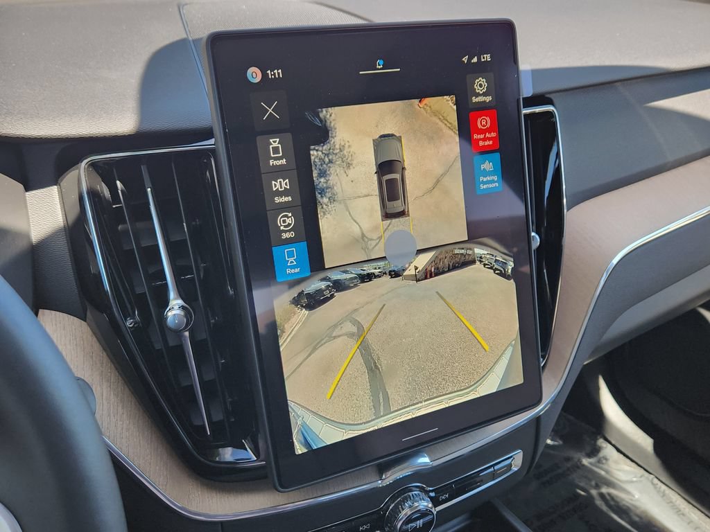 New 2026 Volvo XC60 T8 Plus w/ Protection Package Premier AWD/4WD image 9