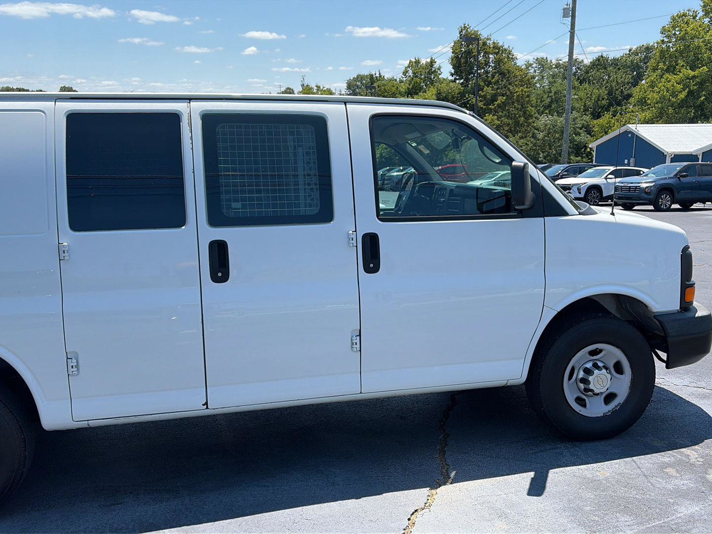 Used 2013 Chevrolet Express 2500 w/ Cold Climate Package RWD image 6
