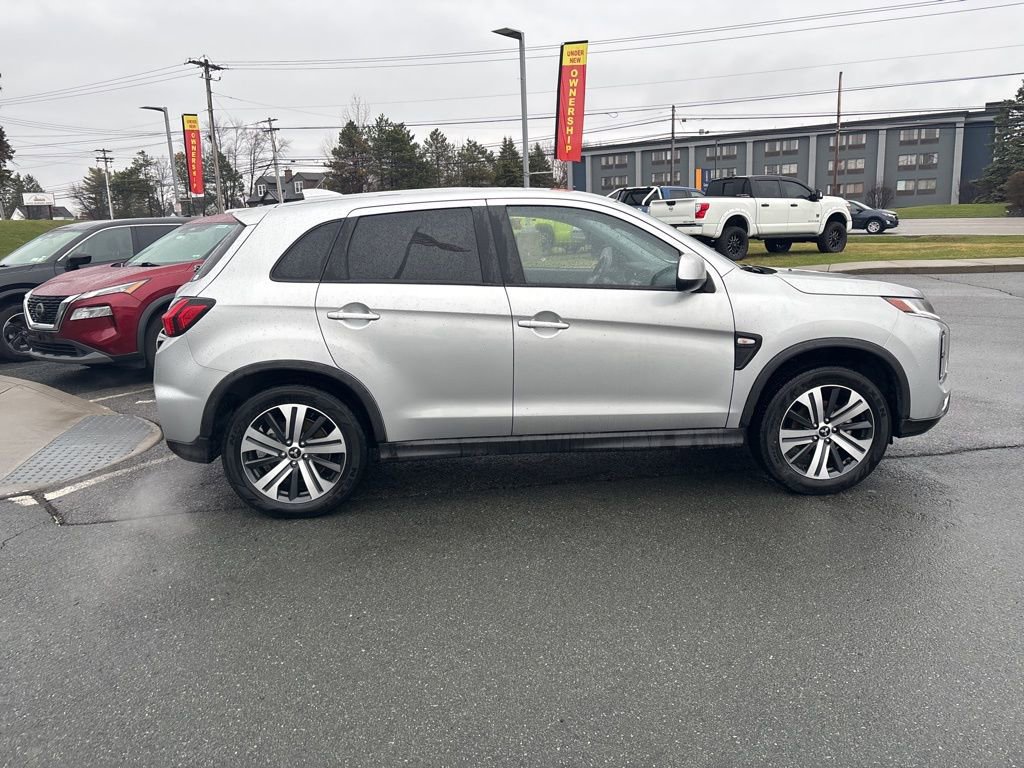 Used 2025 Mitsubishi Outlander Sport ES image 8