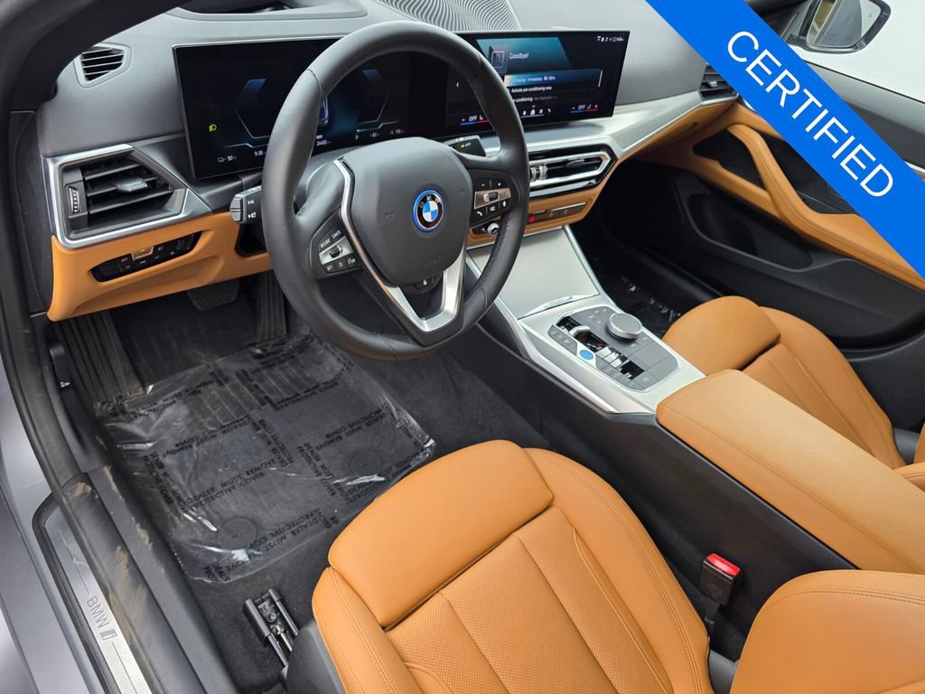 Used 2024 BMW i4 eDrive35 w/ Premium Package RWD image 10