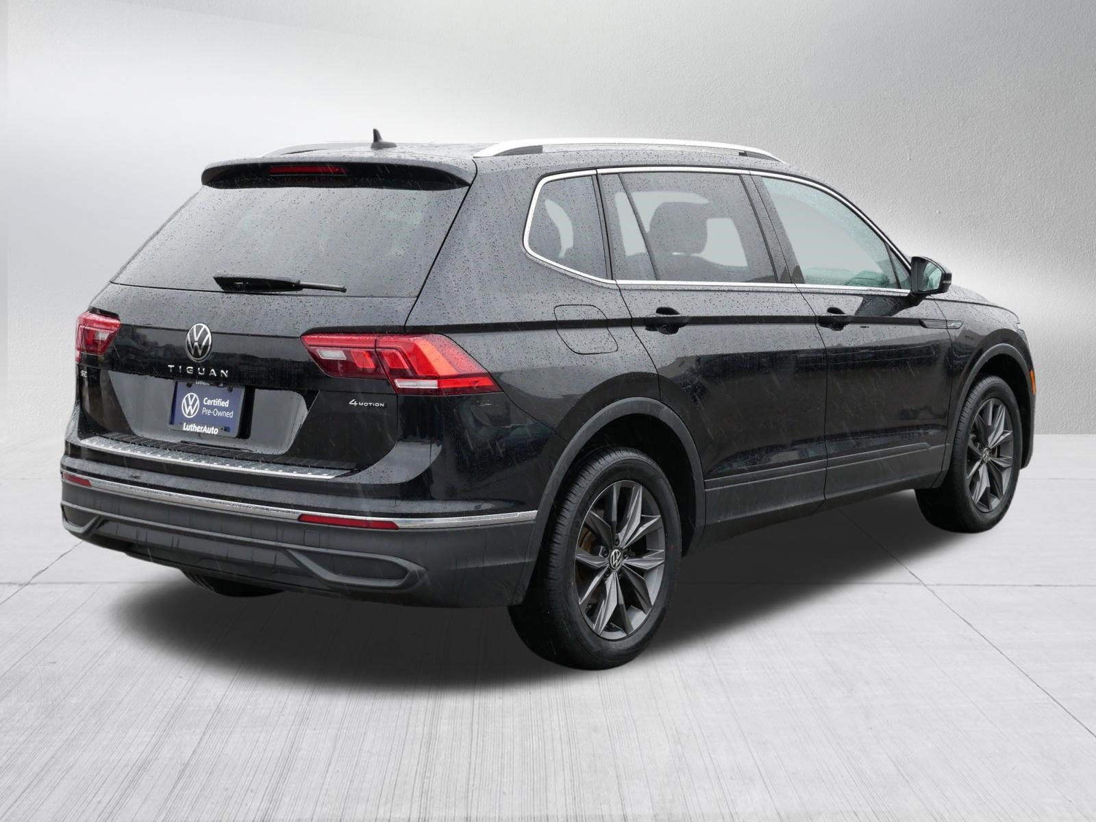 Certified 2022 Volkswagen Tiguan SE w/ Panoramic Sunroof Package image 7