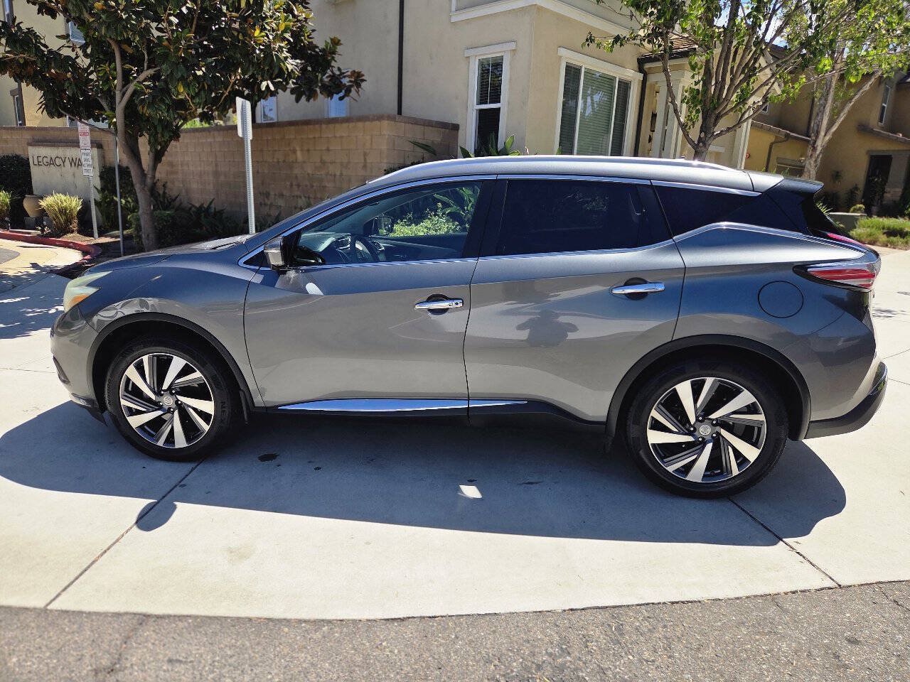 Used 2015 Nissan Murano Platinum w/ Platinum Technology Package FWD image 10