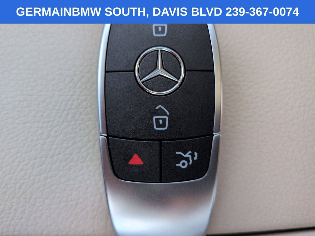 Used 2022 Mercedes-Benz GLC 300 4MATIC image 32