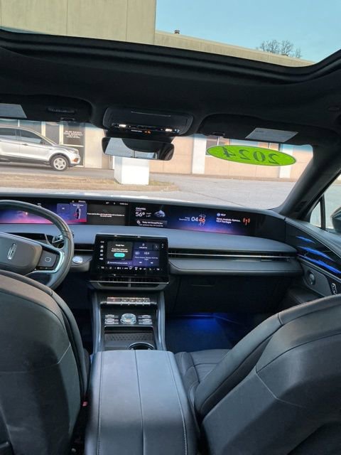 Used 2024 Lincoln Nautilus Reserve w/ Equipment Group 202A image 17