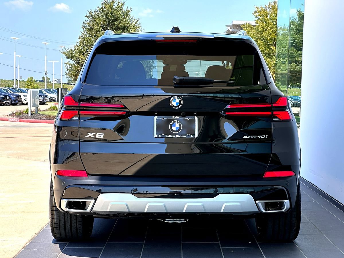 New 2026 BMW X5 xDrive40i w/ Climate Comfort Package image 6