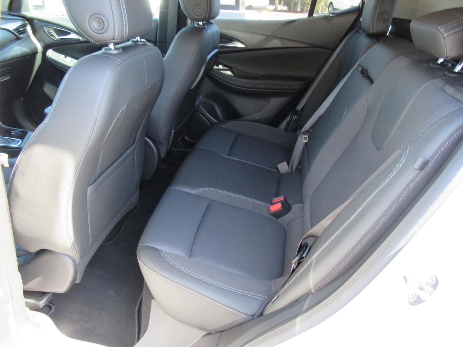 Used 2023 Buick Encore GX Select w/ Safety Package II image 28