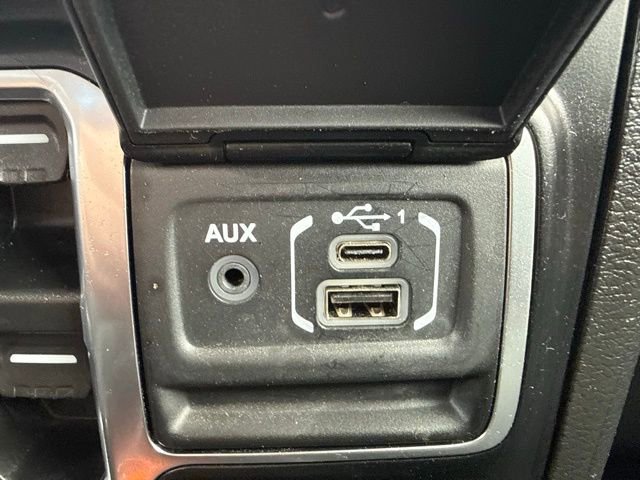 Certified 2022 Jeep Gladiator Sport image 26