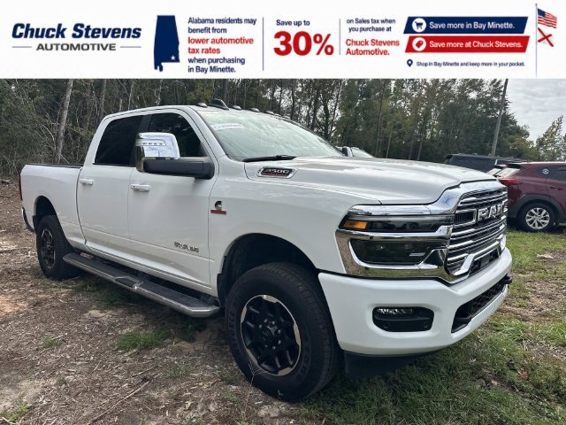 Used 2026 RAM 3500 Laramie AWD/4WD image 4
