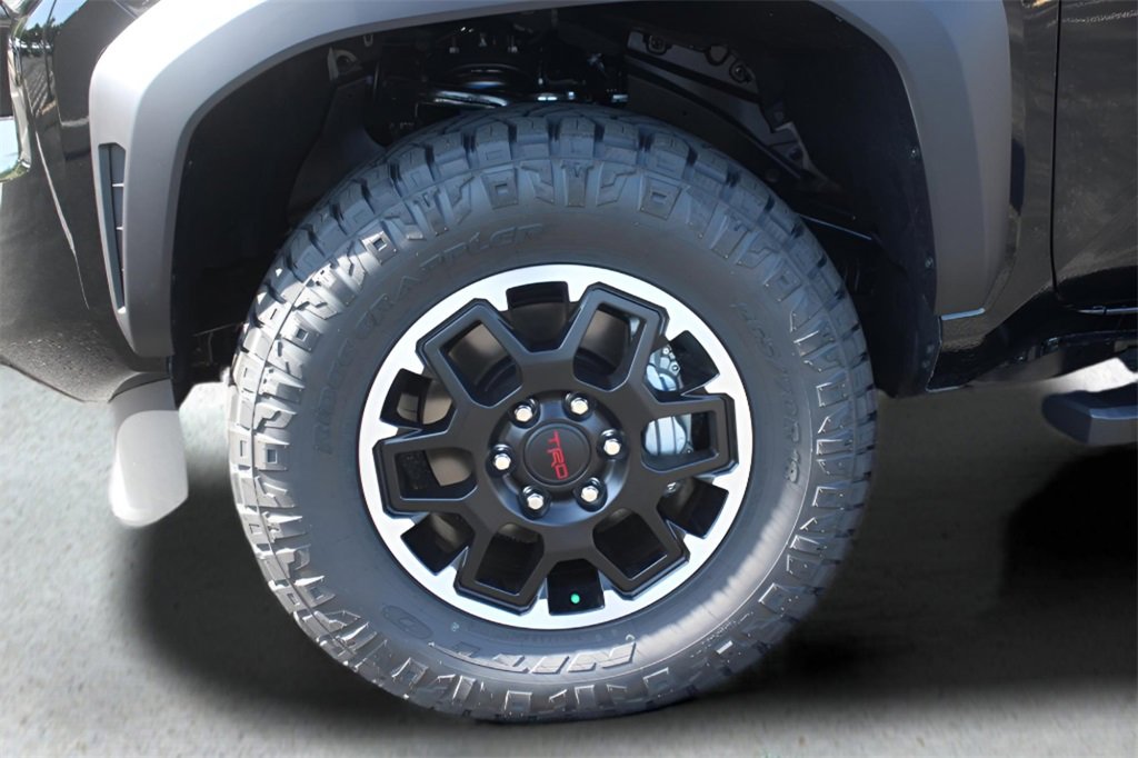 New 2025 Toyota Tacoma TRD Off-Road image 9