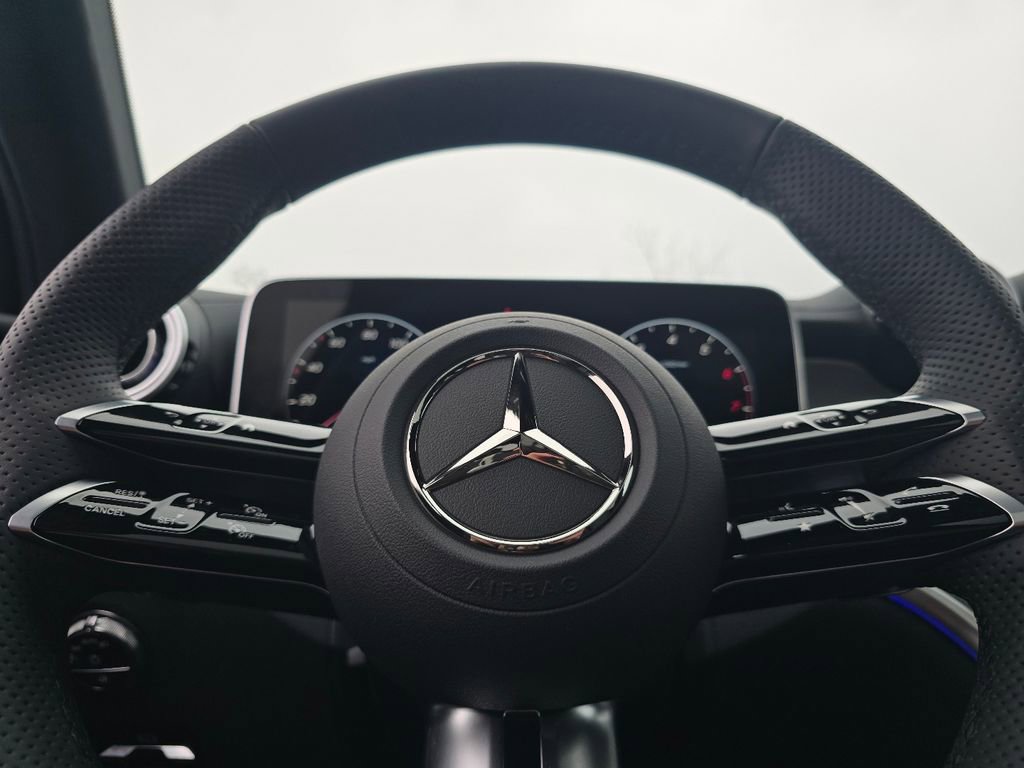 New 2026 Mercedes-Benz GLC 300 4MATIC image 28